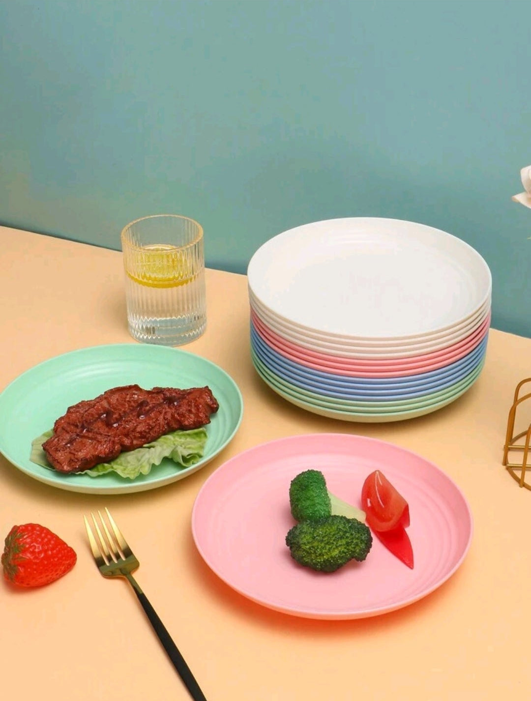 Plastic Plates/Salad Plates